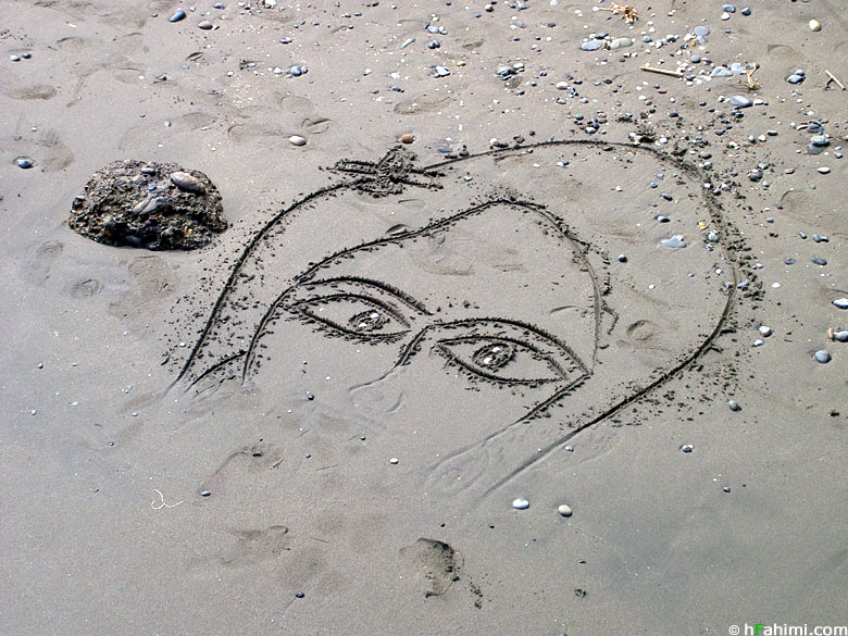 Painting on the beach